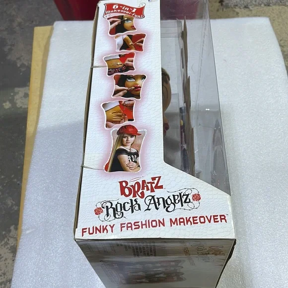 🦄 Unicorn RARE 👀 NWT 2004 Bratz Rock Angelz Funky Fashion Makeover - Sasha - Picture 7 of 10